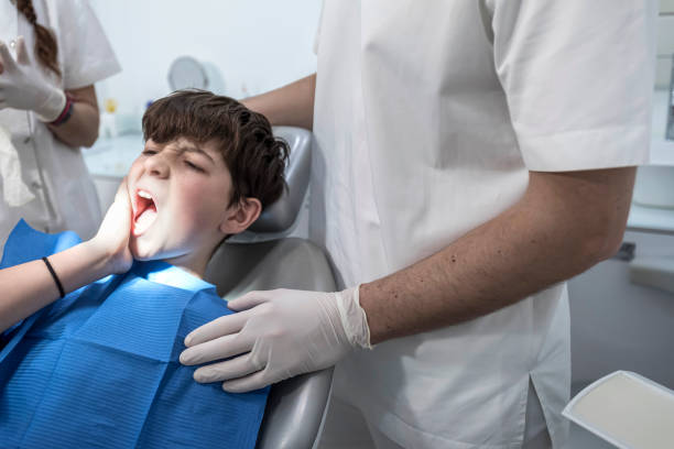 Best Mobile Emergency Dentist in Monte Alto, TX